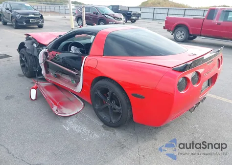 2000 Chevrolet Corvette из США, поврежденный, VIN 1G1YY22G2Y5123078